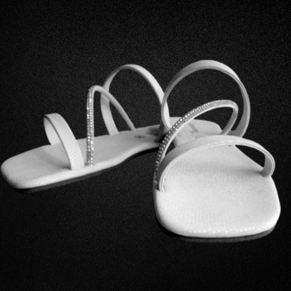 Open-Toe Sandals - White